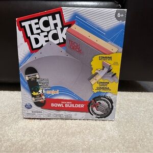 TECH DECK Bowl Builder X-Connect Park Exclusive Finger Board Spin NEW IN BOX